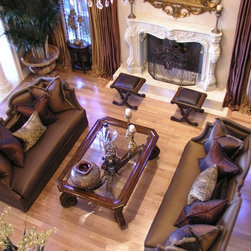 Traditional Living Room - Furniture