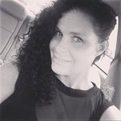 Dora Puglia's photo