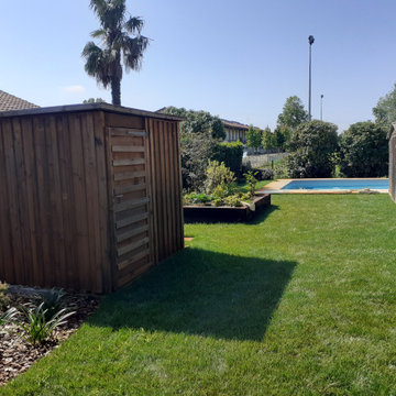 RENOVATION D'UN JARDIN NATUREL AUTOUR D'UNE PISCINE