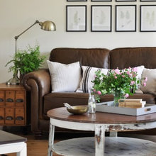 Living room - colonial