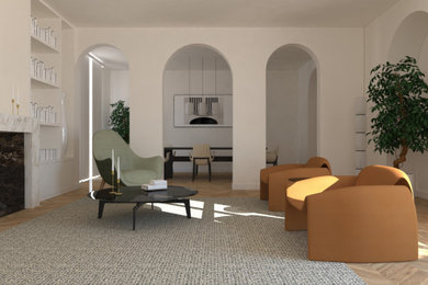 Foto di un grande soggiorno design con pareti beige, parquet chiaro, camino classico e cornice del camino in pietra