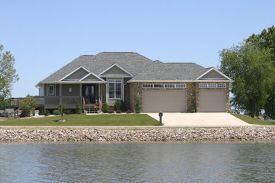 Contemporary exterior home idea in Detroit