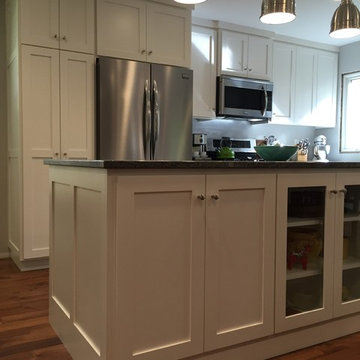 White Enamel Shaker Style Kitchen with HanStone Quartz Countertops- St. Paul