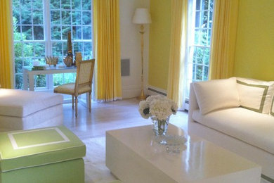 Living room - large eclectic living room idea in New York