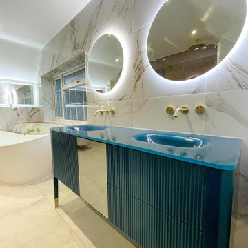 Wooden Luxury Bathroom Design