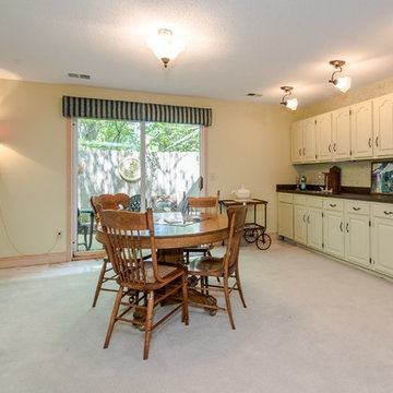 Wet Bar in Lower Level