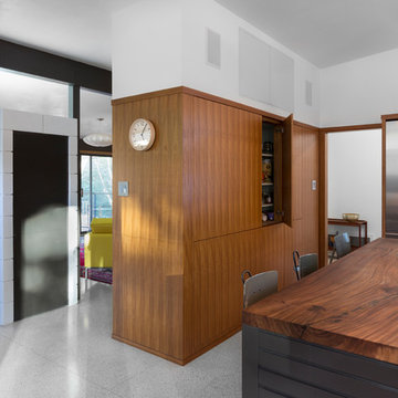 Balcones Mid-Century