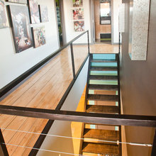 DH6: Hall and stairs