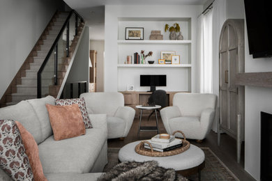 Mid-sized transitional living room photo in Chicago