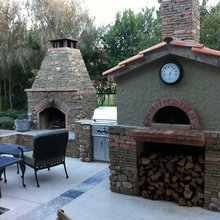 outdoor firepit-pizza oven