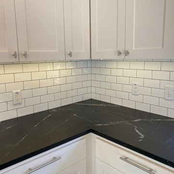 KITHEN BACKSPLASH - 3" x 6" Subway, Dark Gray Grout, Soap Stone Countertop