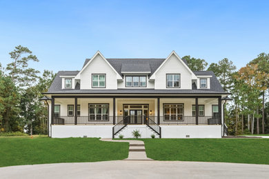 Beach style home design photo in Other