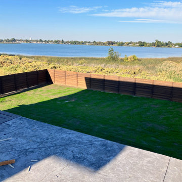 MOSES LAKE MODERN LAKE HOUSE