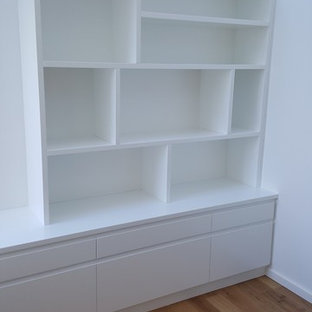 Inspiration for a modern home office and library in Sydney.