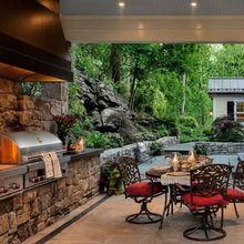 Outdoor Kitchen