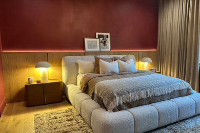 Inspiration for a transitional bedroom remodel in Orlando