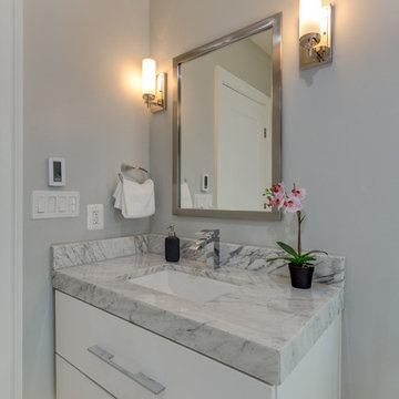 Contemporary Master Bath in Washington, DC