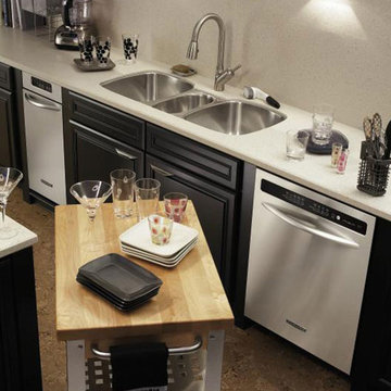 Black Kitchen Cabinets