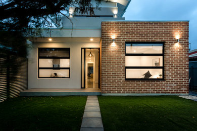 This is an example of a contemporary exterior in Adelaide.