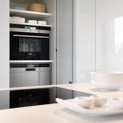 LEICHT CABINETS - Kitchen Cabinetry
