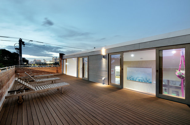 Contemporary Deck by Zen Architects