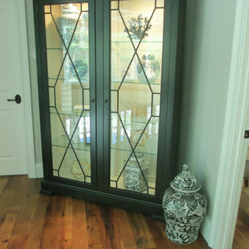 Hollis Timeless Traditional