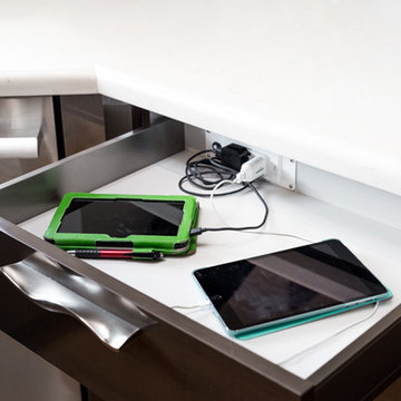Modern Wave Kitchen