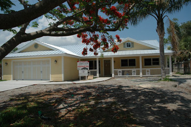 Inspiration for a coastal exterior home remodel in Orlando