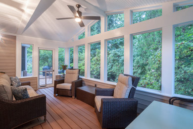 This is an example of a traditional porch design in Philadelphia.