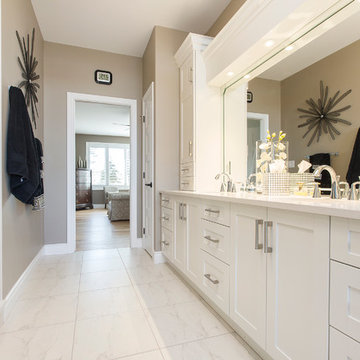 Inverary White Transitional Lakehouse