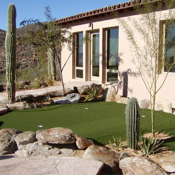 Golf and Putting Greens with Artificial Grass
