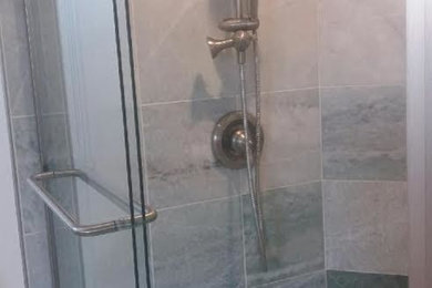 Inspiration for a contemporary bathroom remodel in Detroit