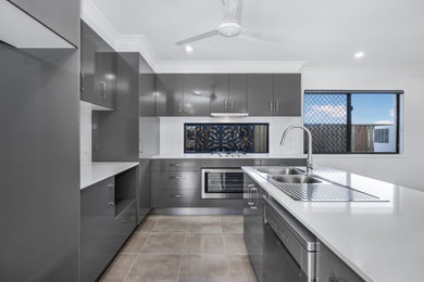 Kitchen - kitchen idea in Townsville
