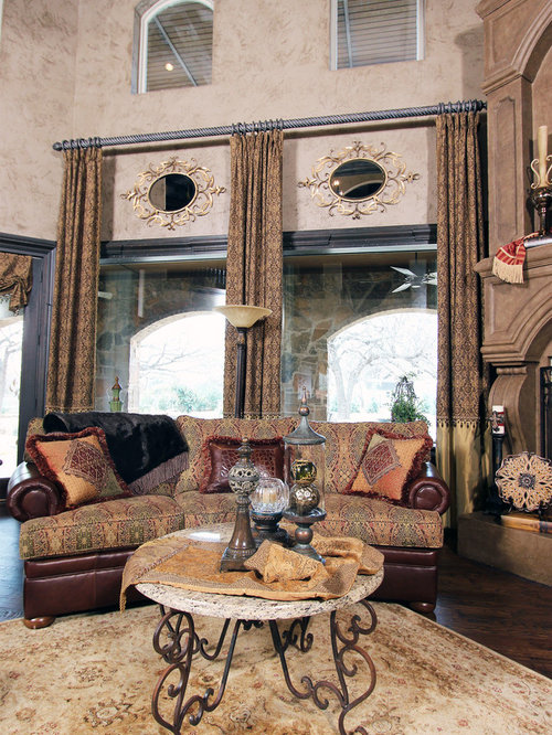 Formal Living Room - Traditional