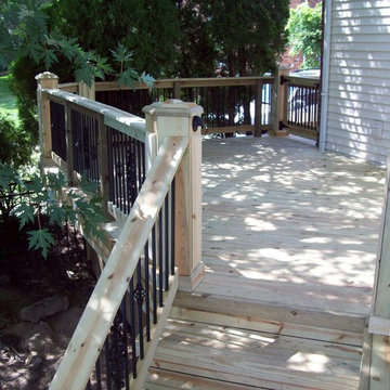 Pressure Treated deck with diamond dental molding & Diamond King Post,