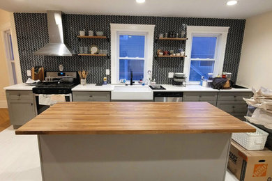 Kitchen - kitchen idea in Boston