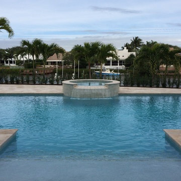 Traditional Water View Waterfall Spa & Pool