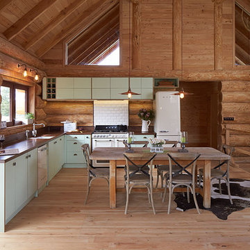 Cozy Alpine Lodge
