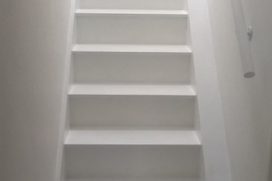 Photo of a contemporary staircase in Gloucestershire.