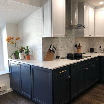 Kraftmaid Standish Midnight and White