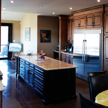 Caledon East Kitchen & Fireplace