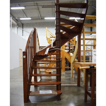 Готовая деревянная лестница ЛС-04