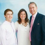 Kim Lee's photo