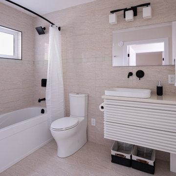 Spacious Bathroom