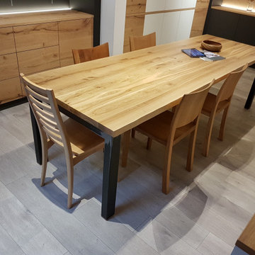 Massivholztisch
