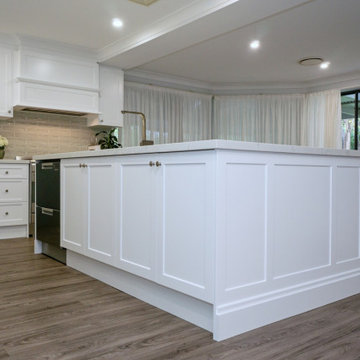 Open Contemporary Hampton Style Kitchen Design with Island Benchtop
