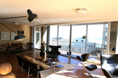 This is an example of a modern living room in San Francisco.