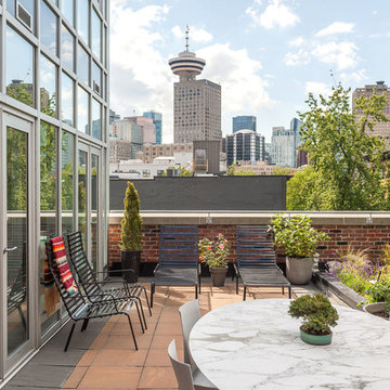 509 - 36 Water St - Modern Sub-Penthouse Gastown Loft