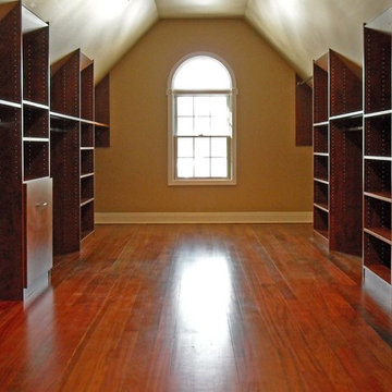Roselle, IL sloped ceiling walk in closet