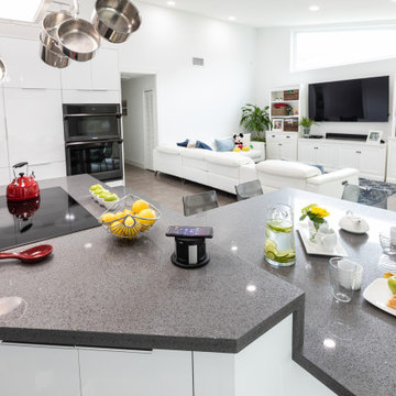 Dello Strologo Turowski's Kitchen